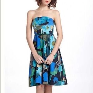 Stunning Strapless Anthropologie Vanessa Virginia Shadeflower Dress- Size 4